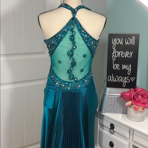 Bicici Dresses & Skirts - ⬇️Formal gown,Teal, Sequins-shear back.